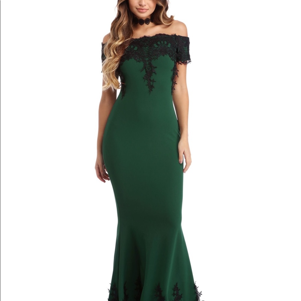 Emerald Enamored Prom dress
